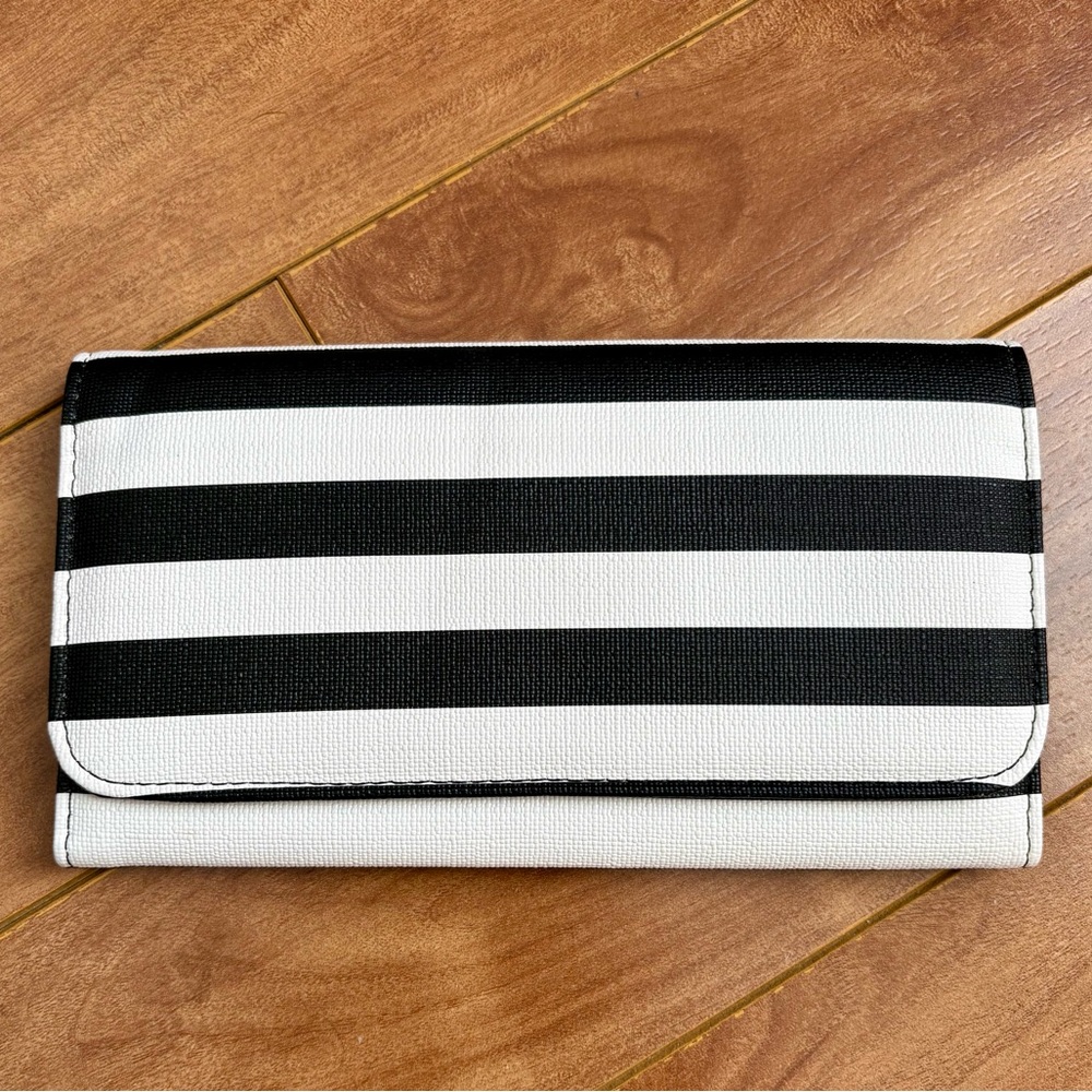 Kut from the Kloth Black and White Striped Wallet